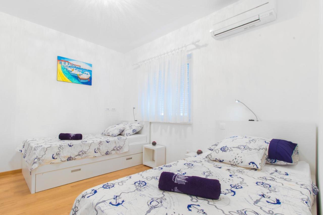 Royal Apartment *